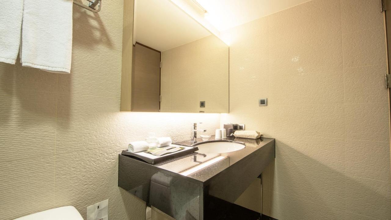 Check Inn Select Taichung Dadun Extérieur photo