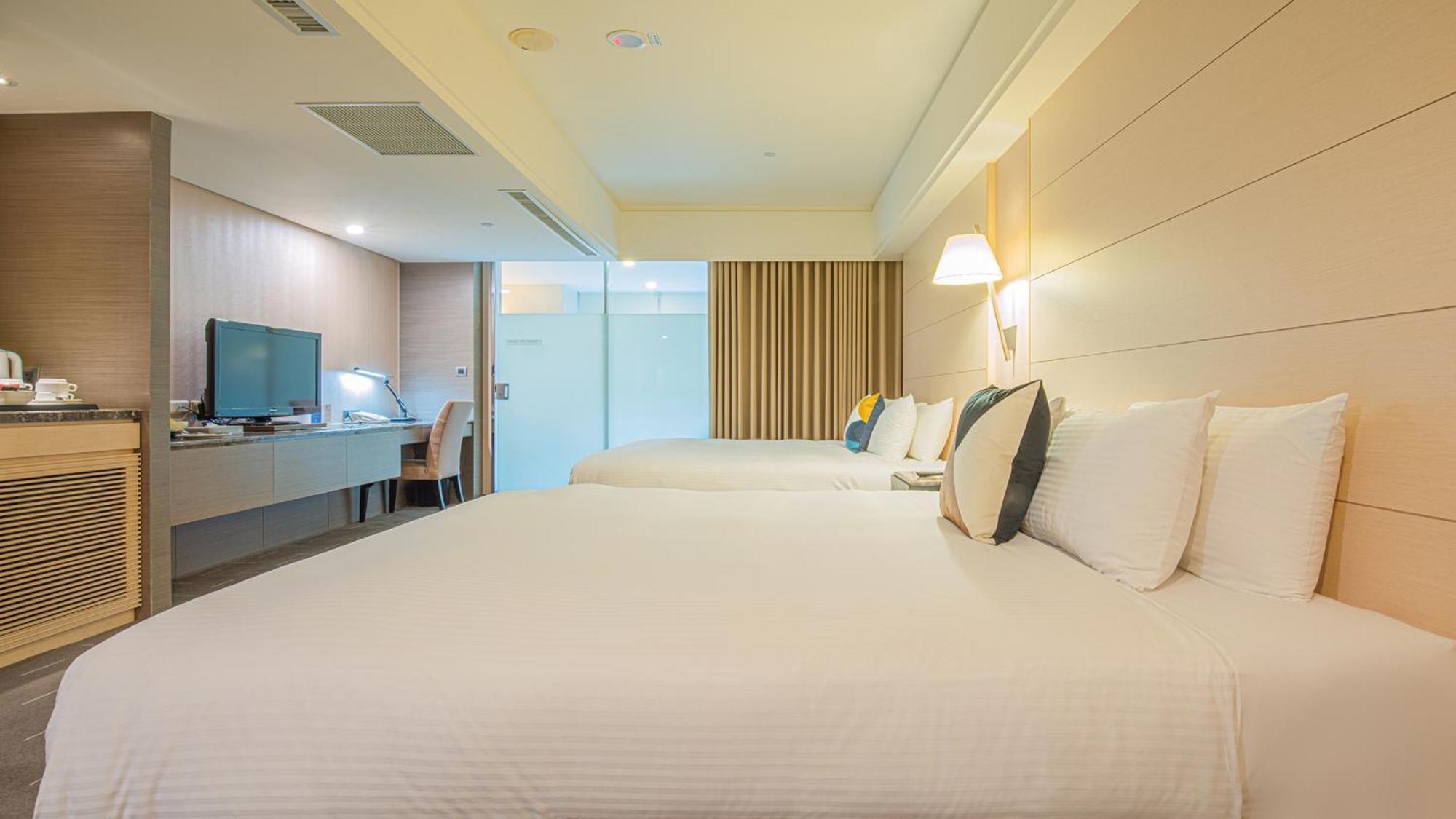 Check Inn Select Taichung Dadun Extérieur photo