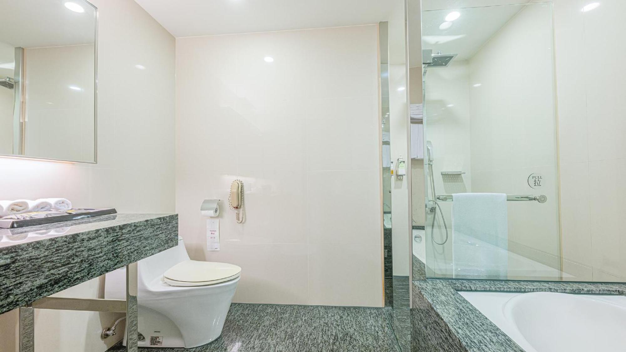 Check Inn Select Taichung Dadun Extérieur photo