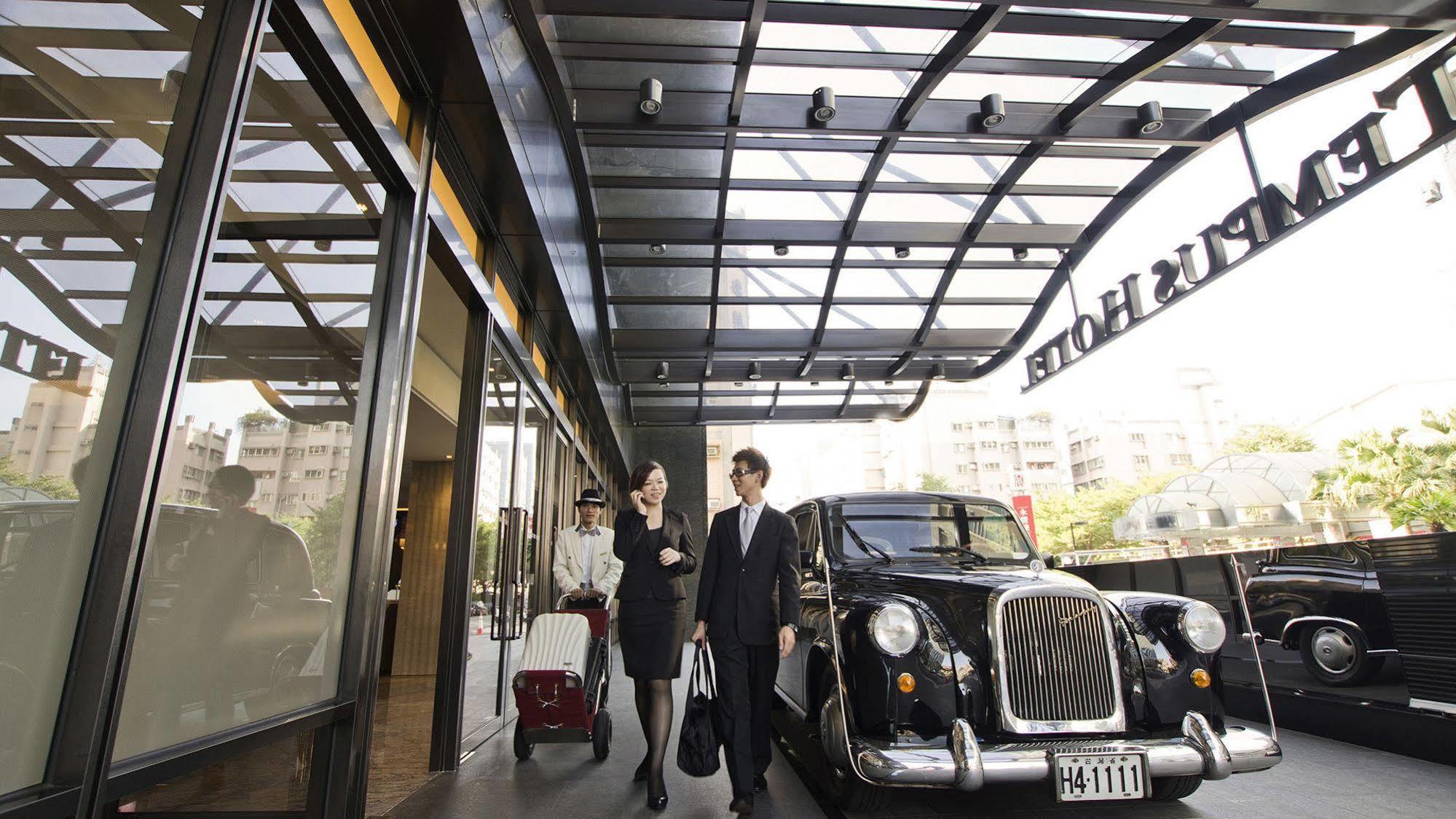 Check Inn Select Taichung Dadun Extérieur photo
